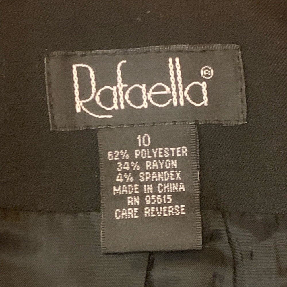 Rafaella blazer size 10 Black jacket 2 button Pockets thin shoulder pads - Picture 2 of 8